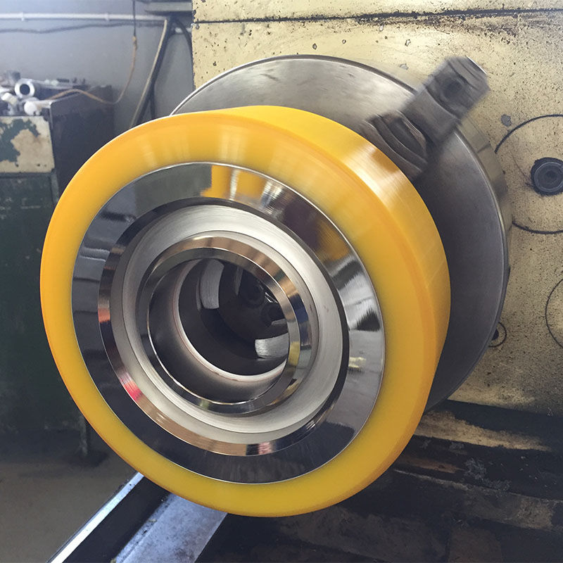 Тяжелое колесо с полиуретановым покрытием