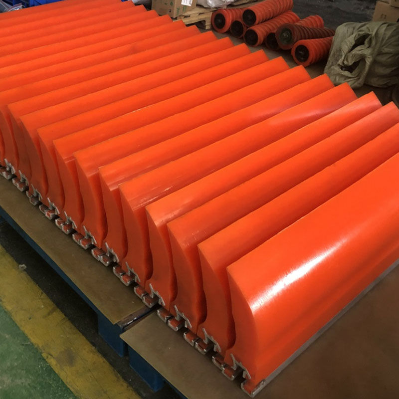 Полиуретановые скребки для конвейерных лент